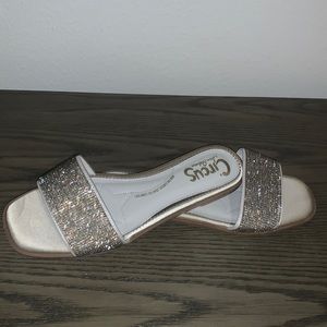 NWOT Sam Edelman Circus Esmerelda slide sandal 7.5 grey silver